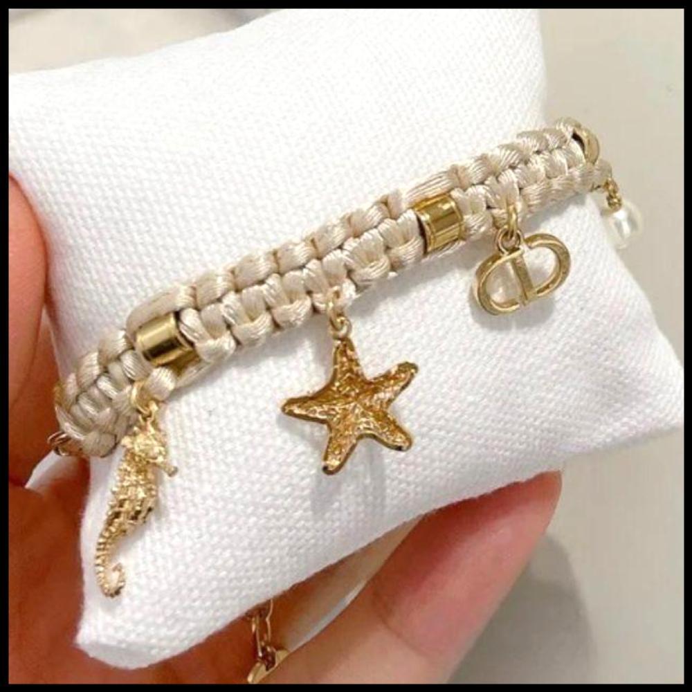 【手元を上品に♡】DIOR ブレスレット