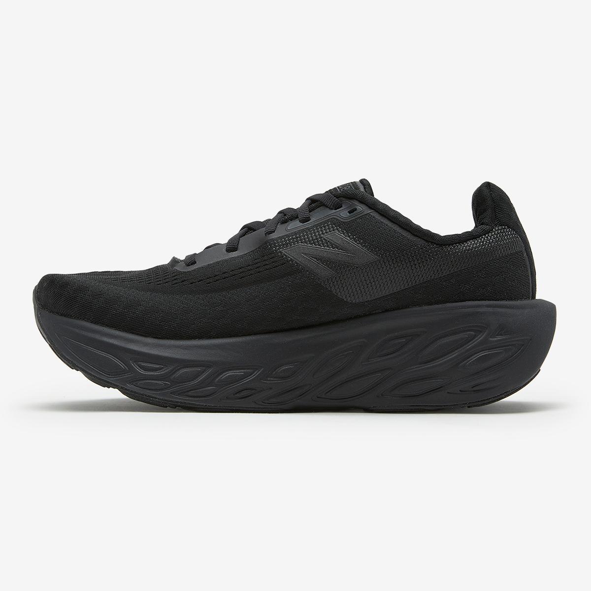 《☆レア☆》☆New Balance☆Fresh Foam x 1080 V14 (4E)☆Black