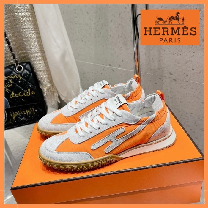 【クラシックに遊び心を☆】HERMES スニーカー