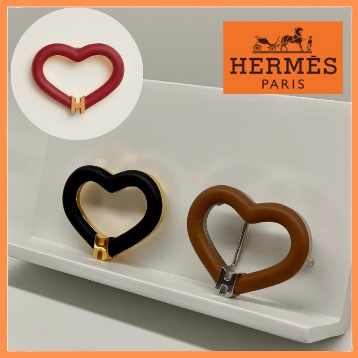 【大人可愛いを極める♡】HERMES ブローチ