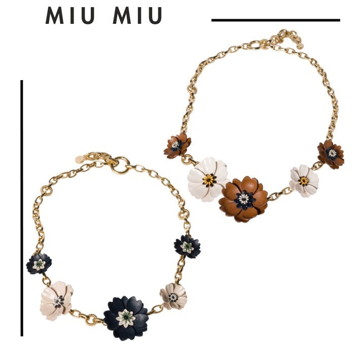 Precious掲載●MIU MIU●レザーフラワー付きゴールドネックレス