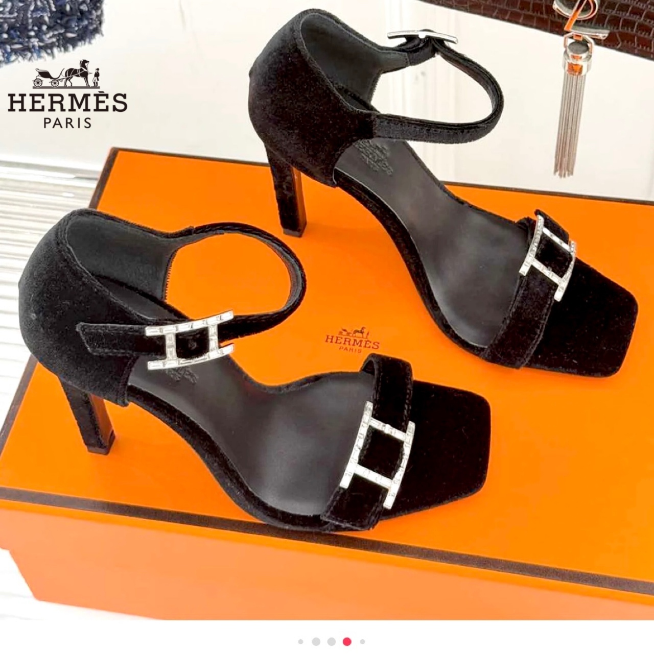 洗練☆スタイルUP【HERMES】Liv 90 サンダル