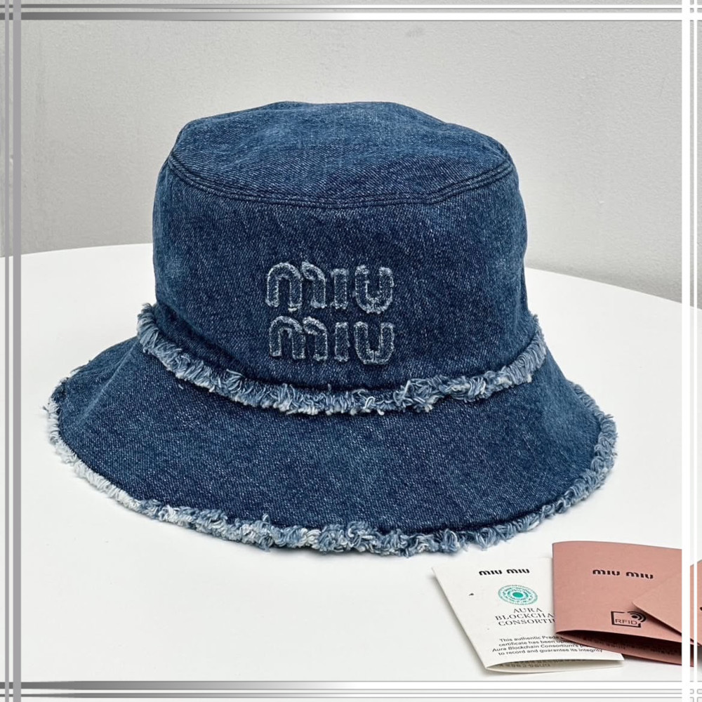 【デイリー×リゾート】Miu Miu デニム バケットハット こなれ感