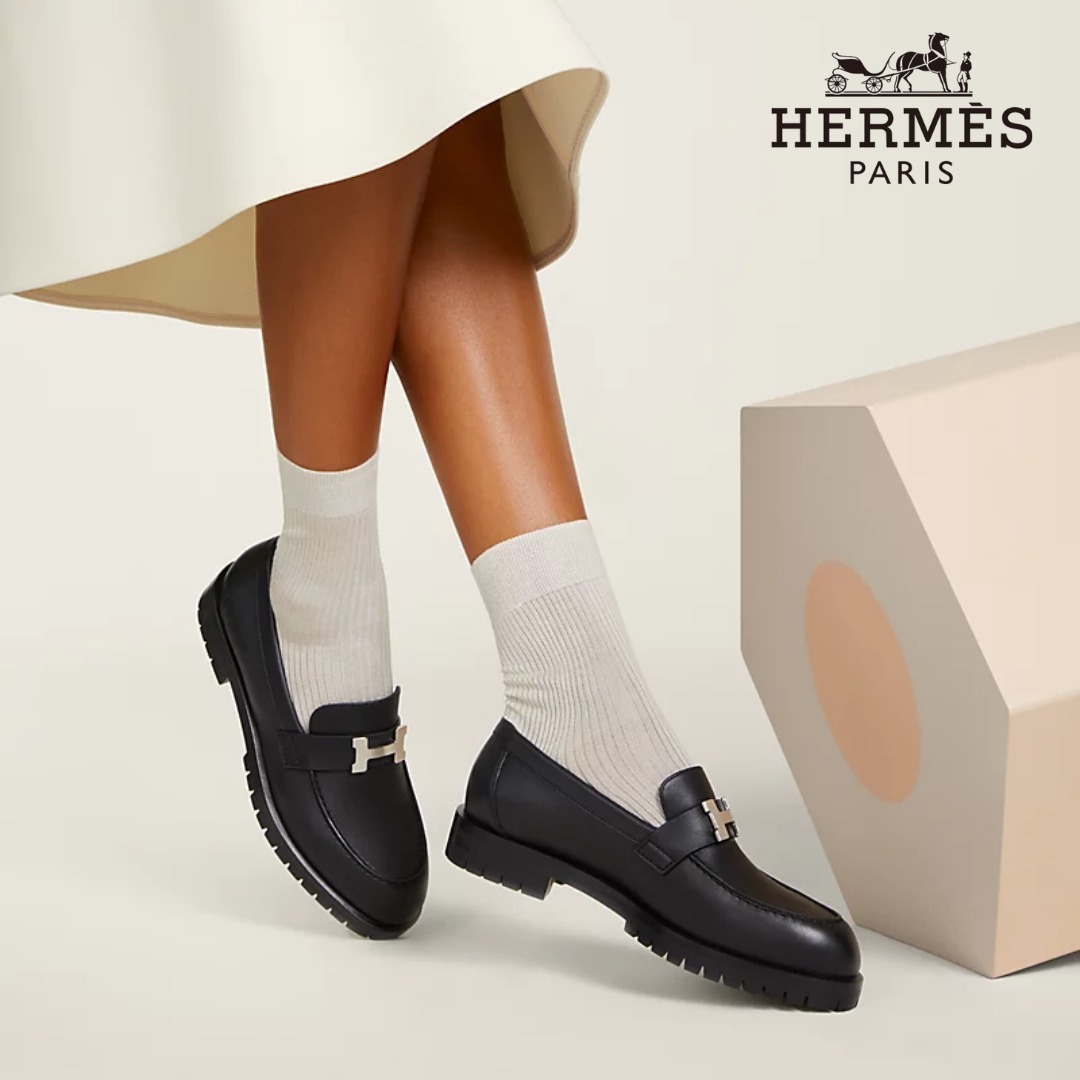 シンプルで上品♪【Hermes】フォーブールローファー ブラック
