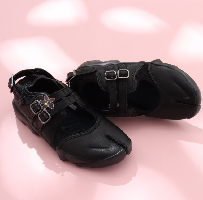 NIKE WMNS AIR RIFT BR BLACK/BLACK-BLACK 国内発送
