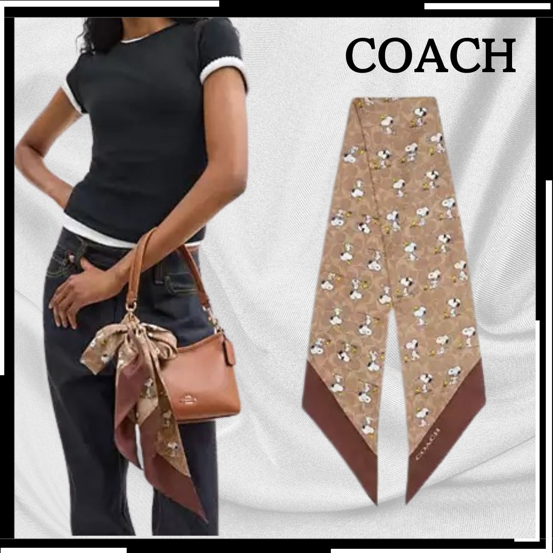 すぐ届く【COACH】PEANUTSコラボ スヌーピー シルクスカーフ