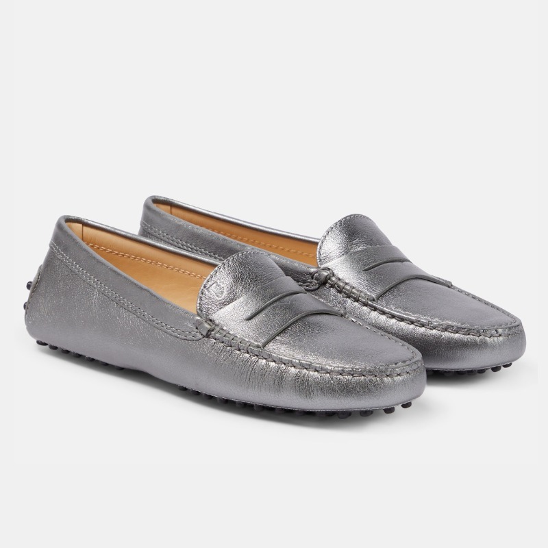 Tod's メタリックレザー モカシン シルバー Argento Scuro