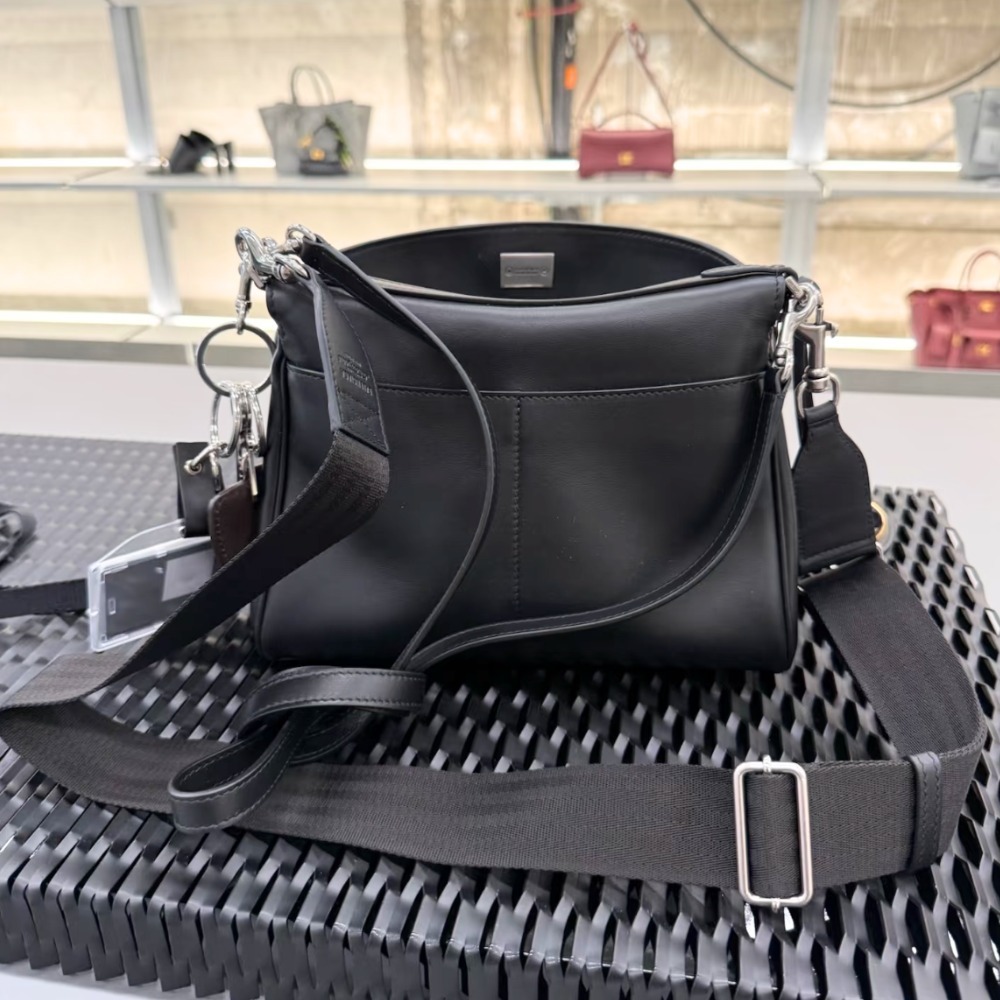 《ブランドコラボ》【BALENCIAGA】× Lamborghini レザーバッグ
