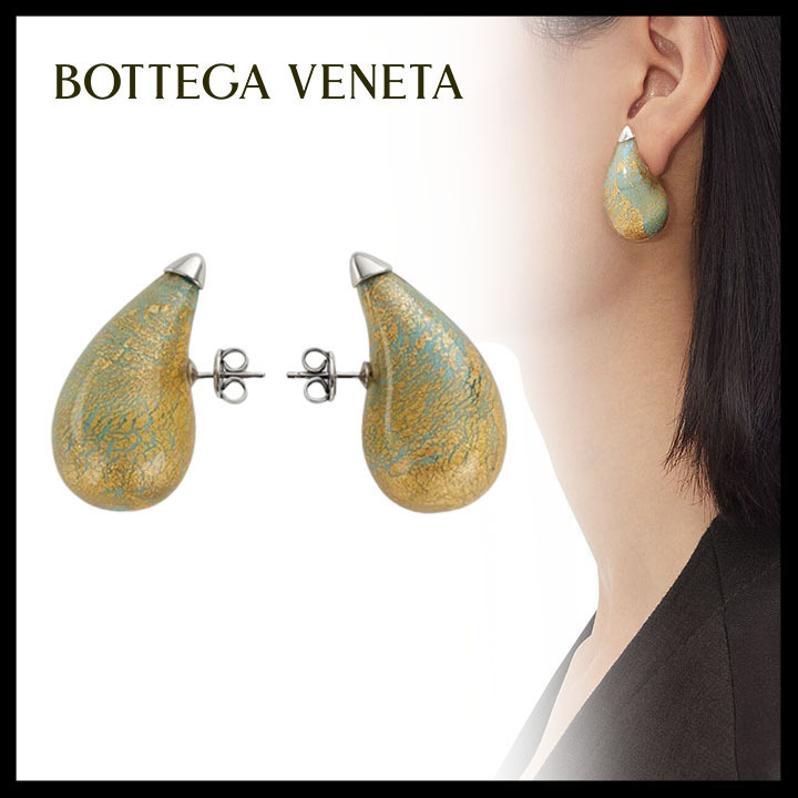 Bottega Veneta直営店 ガラスとスターリングのドロップピアス