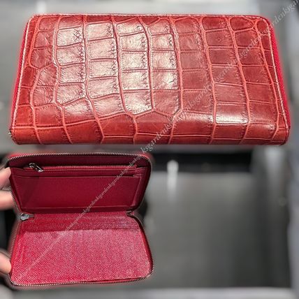 レッド（赤）系 Dolce & Gabbana(ドルチェ&ガッバーナ) 財布
