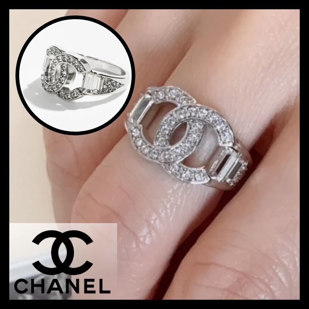 キラキラロゴがオシャレ♪【CHANEL】25SS リング 指輪