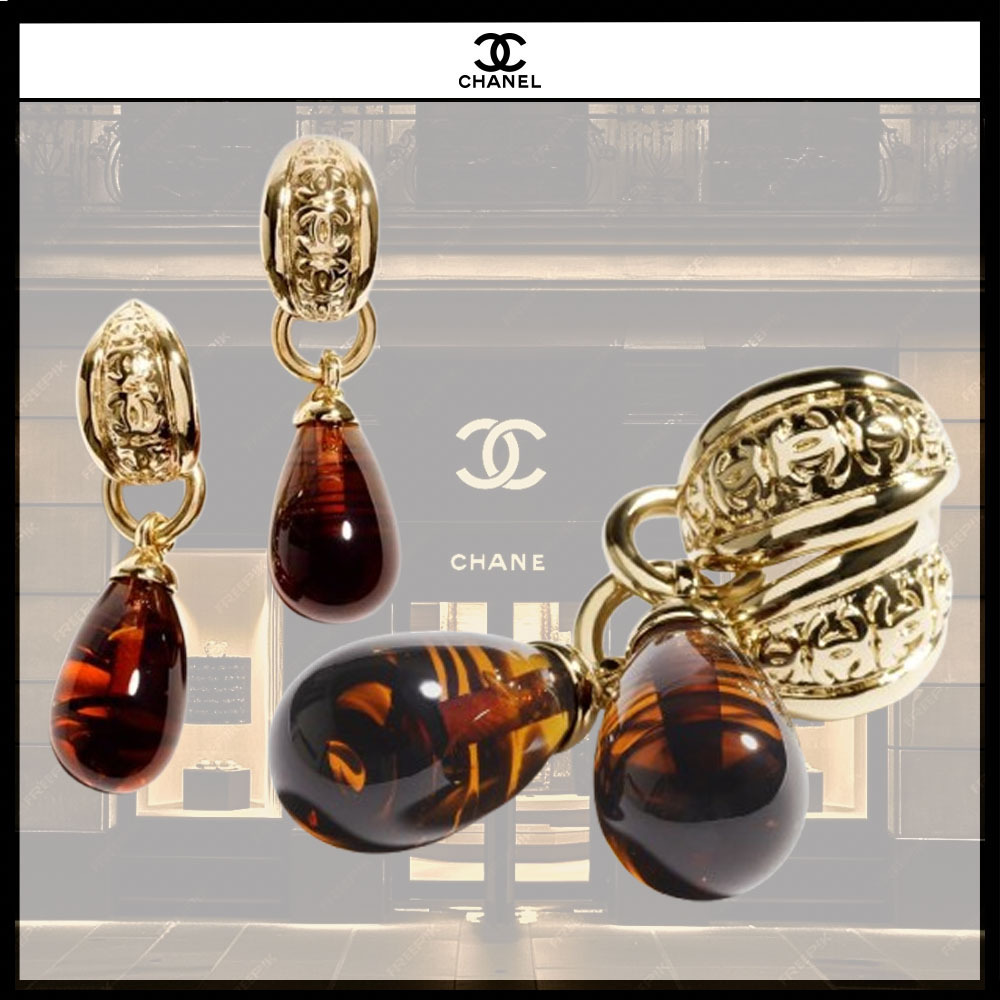 ◆可愛い揺れるデザイン♡◆【CHANEL】CCロゴ ピアス