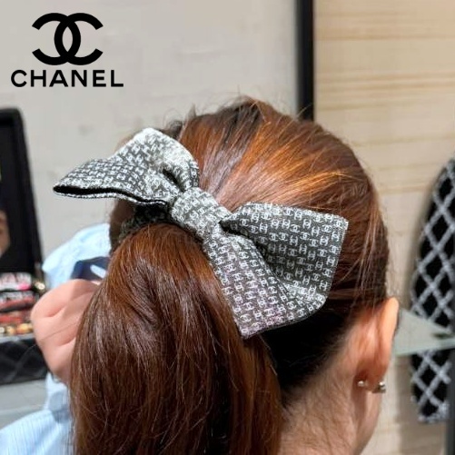《秘められたメタリックの輝き》CHANEL ヘアアクセサリー 25A