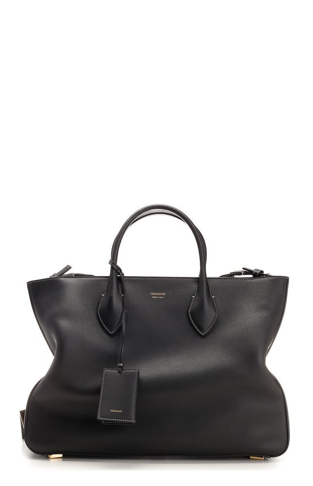 SALVATORE FERRAGAMO ロコフリントラケッシタクトトハック