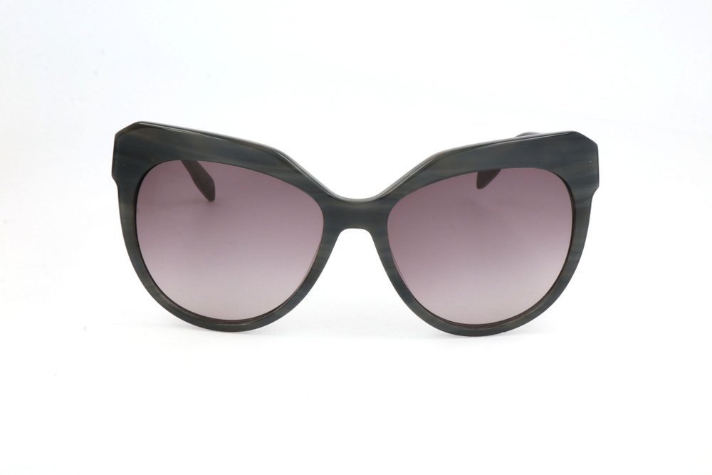 KARL LAGERFELD キャットアイフレムサンクラス KL930S 084