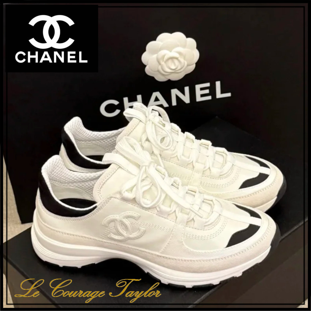 スタイリッシュ♪軽いヒールで歩きやすい【CHANEL】スニーカー