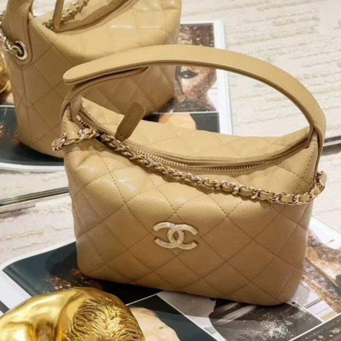 《即売アイテム★》CHANEL 25A チェーン クラッチバッグ