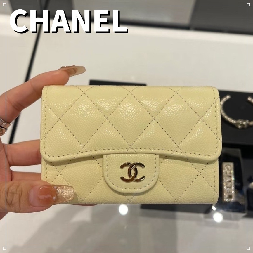 【王道ミニ革小物】CHANEL フラップカードケース キャビア