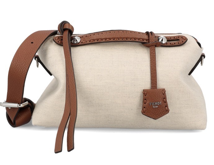 ＊即発可能＊ FENDI ミディアム バイ ザ ウェイ セレリア