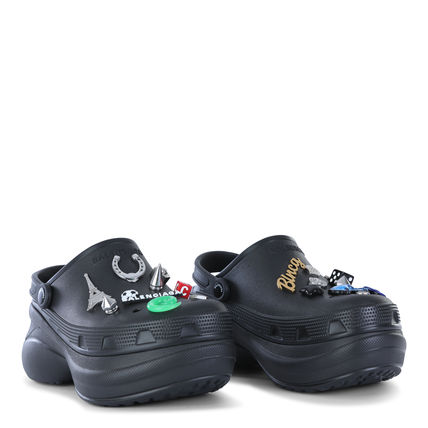 BALENCIAGA(バレンシアガ)×CROCS(クロックス)のコラボがまだ手に