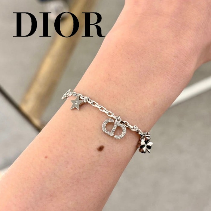 ◆国内直営◆【DIOR】Petit CD Lucky Charms ブレスレット