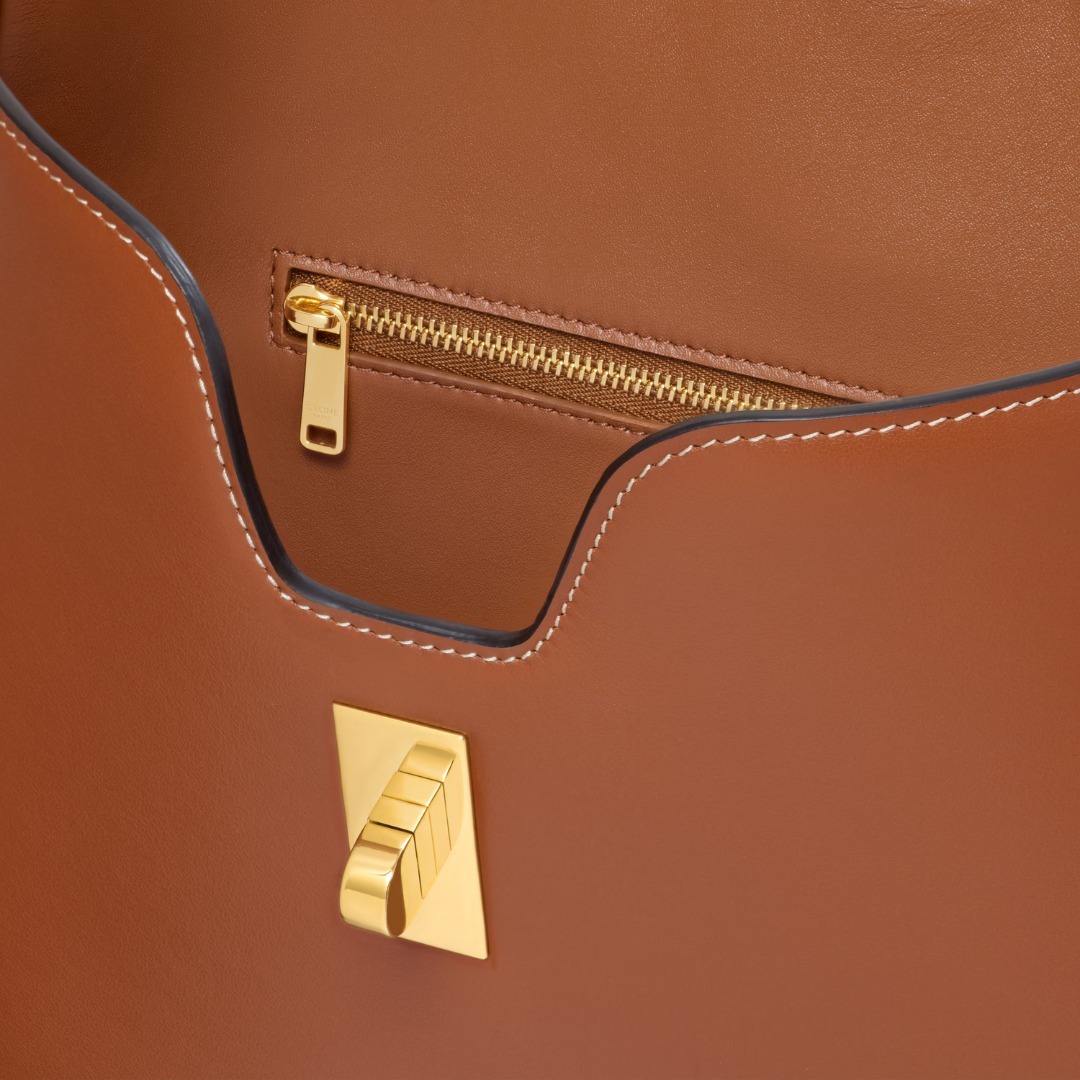 大人気《CELINE》ミディアム カミーユ 16 ソフト バッグ