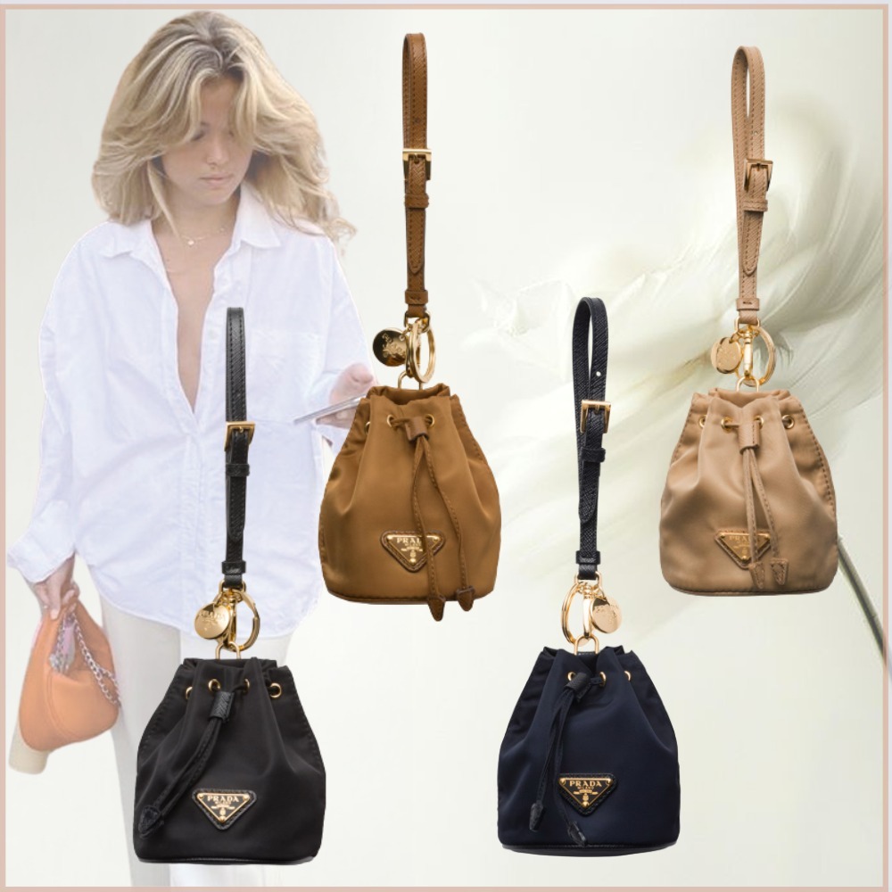 【上品な可愛さ】PRADA Mini IconRe-Nylon バッグチャーム