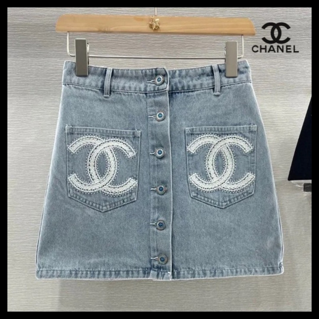 ホワイトCCマークが可愛い【CHANEL】 シャネル デニム スカート