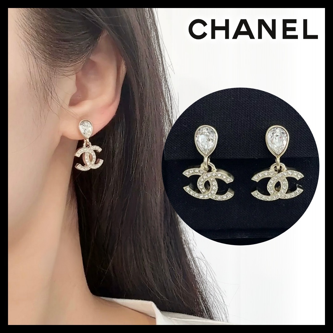 【高級感あふれる品格ジュエル】CHANEL ピアス CCロゴ ビジュー