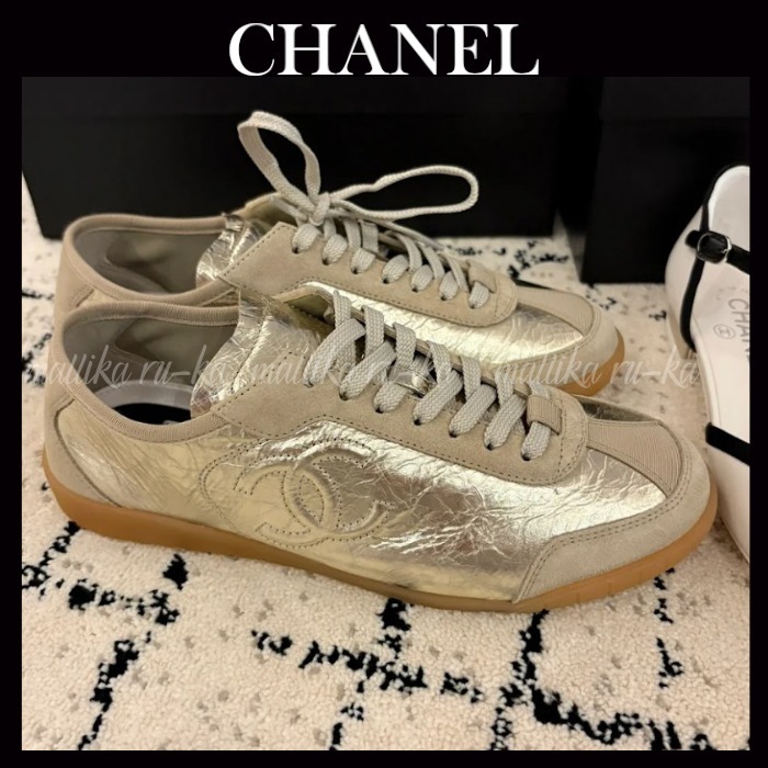 お洒落すぎるゴールド♡25A【CHANEL】スニーカー