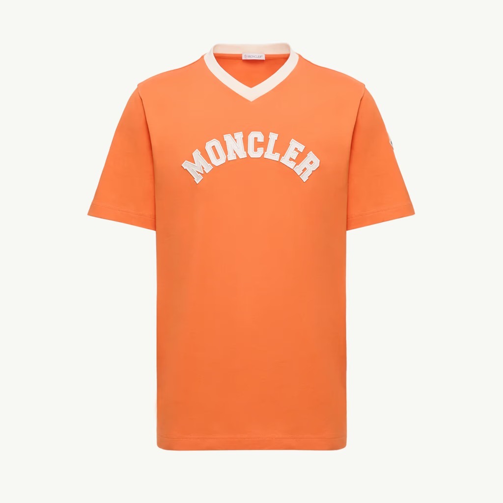 Moncler Tシャツ Logo Cotton Piquet V-Neck T-Shirt 関税込