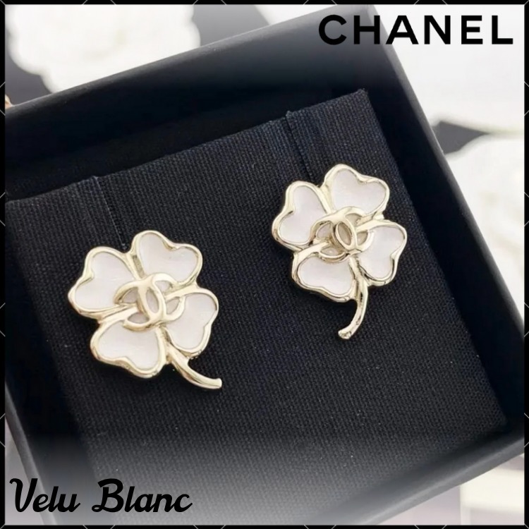 幸運を呼ぶ♪【CHANEL】CCマーク＆カメリア ピアス