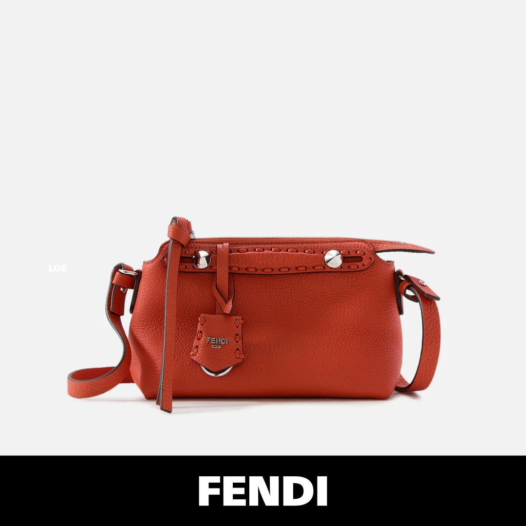 【税関/送料込】FENDI ★ ソフトミニポーチ