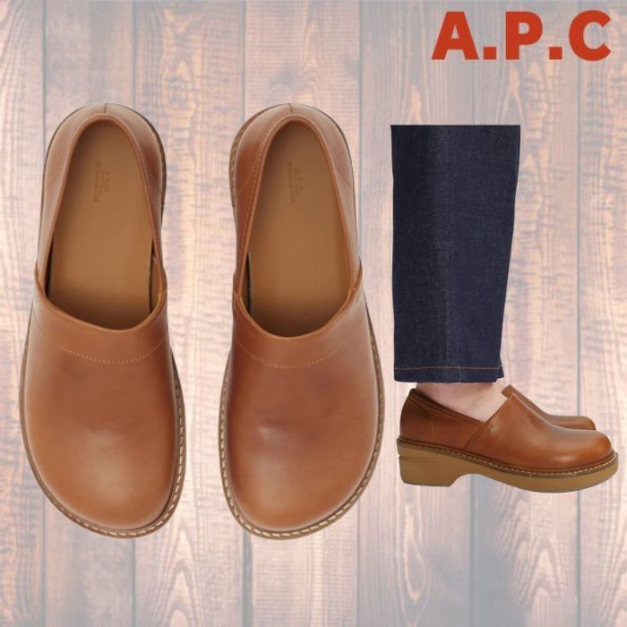 夏のお出かけに! A.P.C ヒール付きクロッグ フェミニンな雰囲気