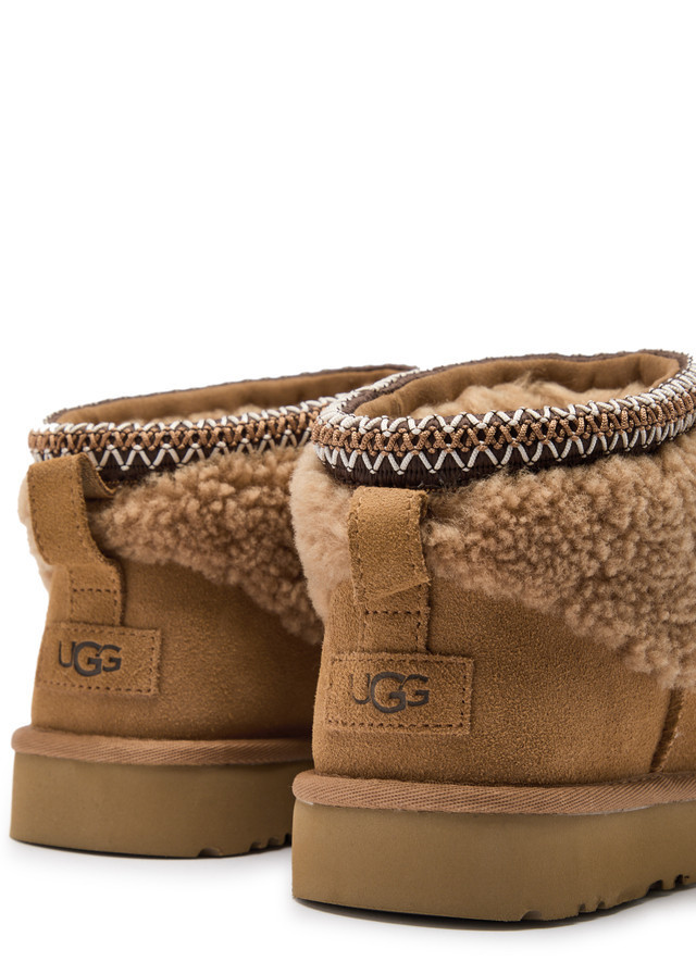 SALE《UGG》Ultra Mini Maxi Curley 本革ブーツ