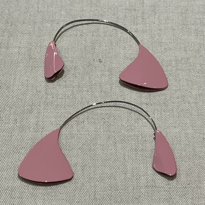 完売必須【ジルサンダー】ロゴピアス ピンク