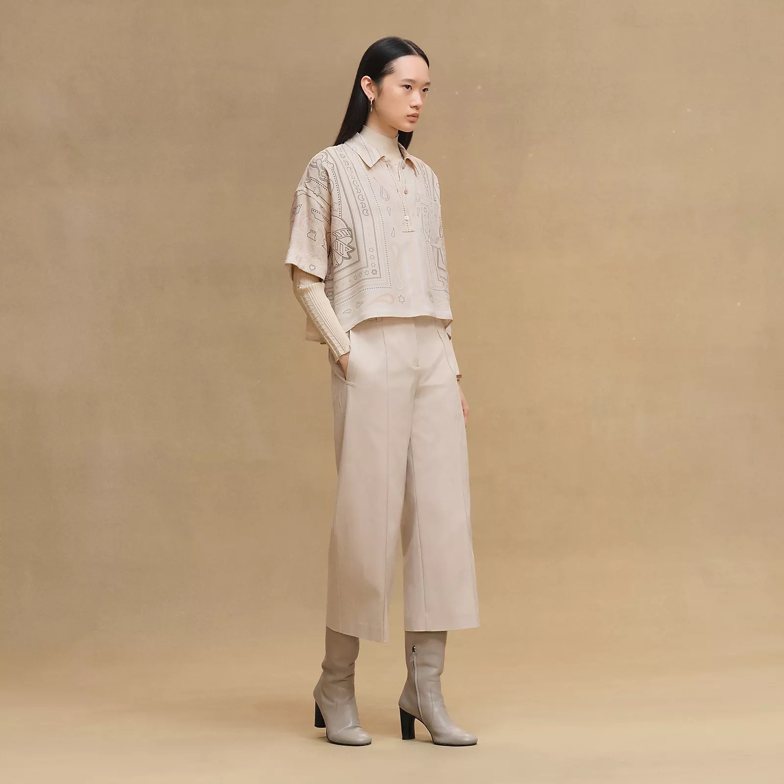 HERMES 25AW新色《クロップドパンツ》ストレッチコットン 直営店