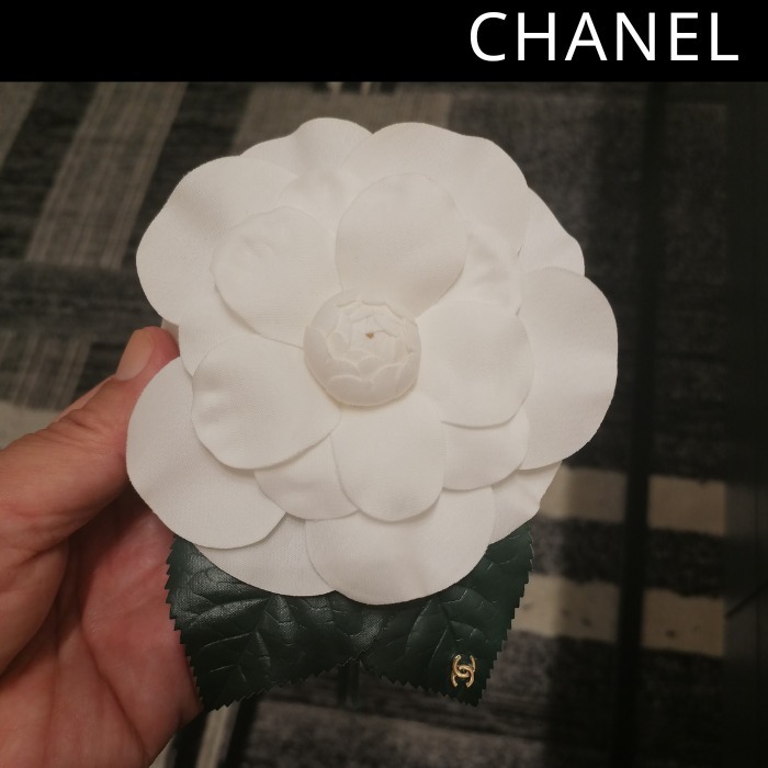 CHANEL シャネル ブローチ コットン カメリア モチーフ