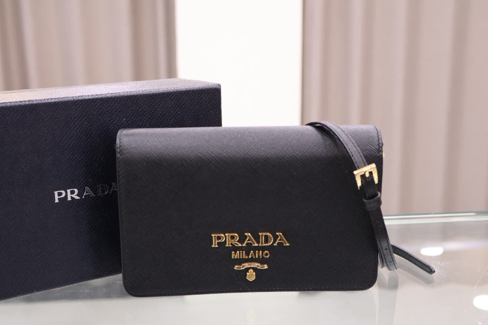 PRADA●サフィアーノクロスバック 1bp019