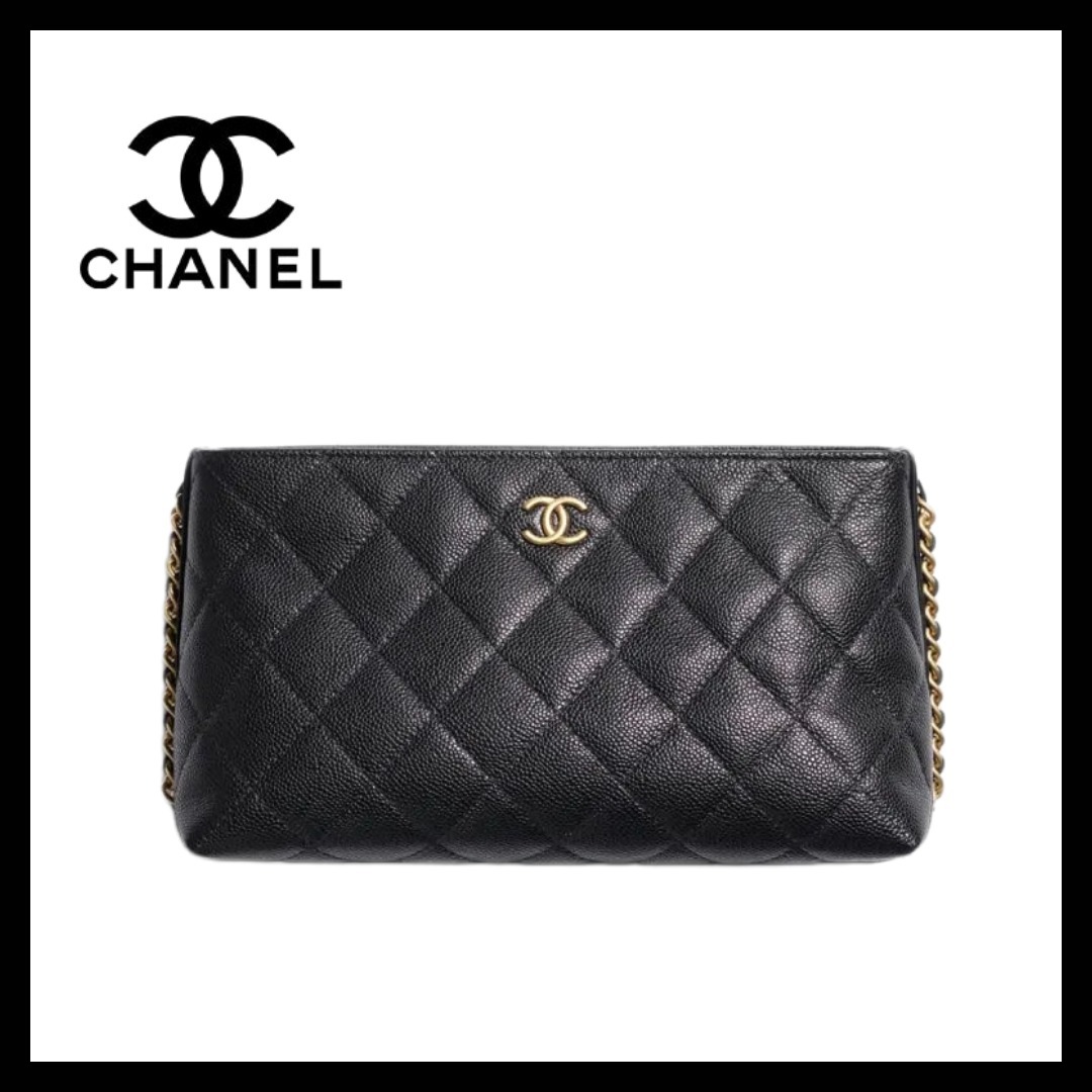 バッグインでも主役級☆【CHANEL】Pouch Grained Shiny Calfskin