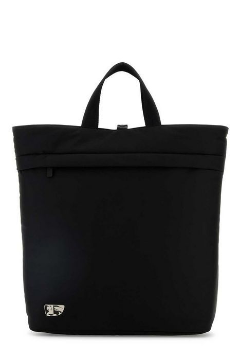 BURBERRY シールドロゴプラークトートバッグ
