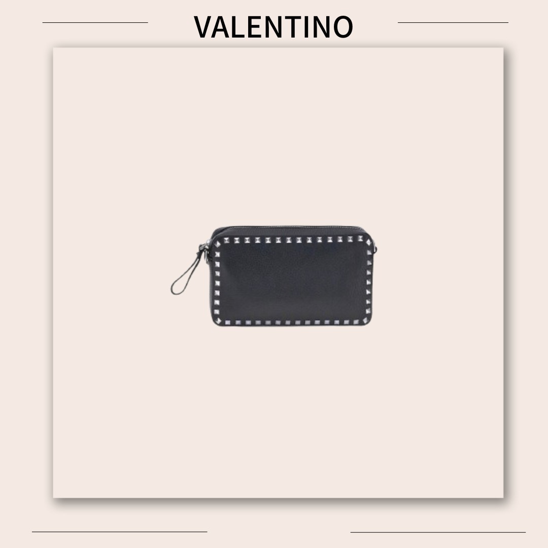 〈VALENTINO〉ロックスタッズ クロスボディバッグ（関税込み）