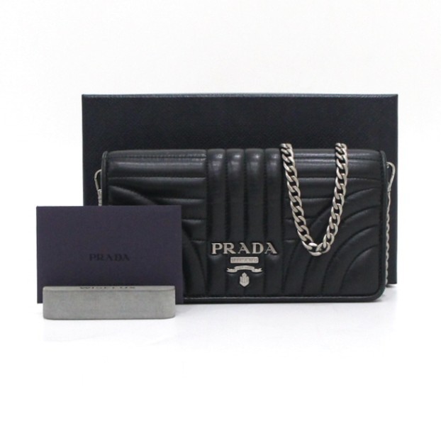 PRADA● プラダ1DH044 ミニチェインクロスバック