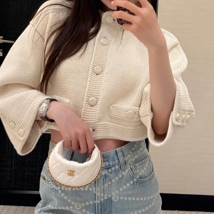 《上品なレザー》CHANEL 25A ミニポーチ