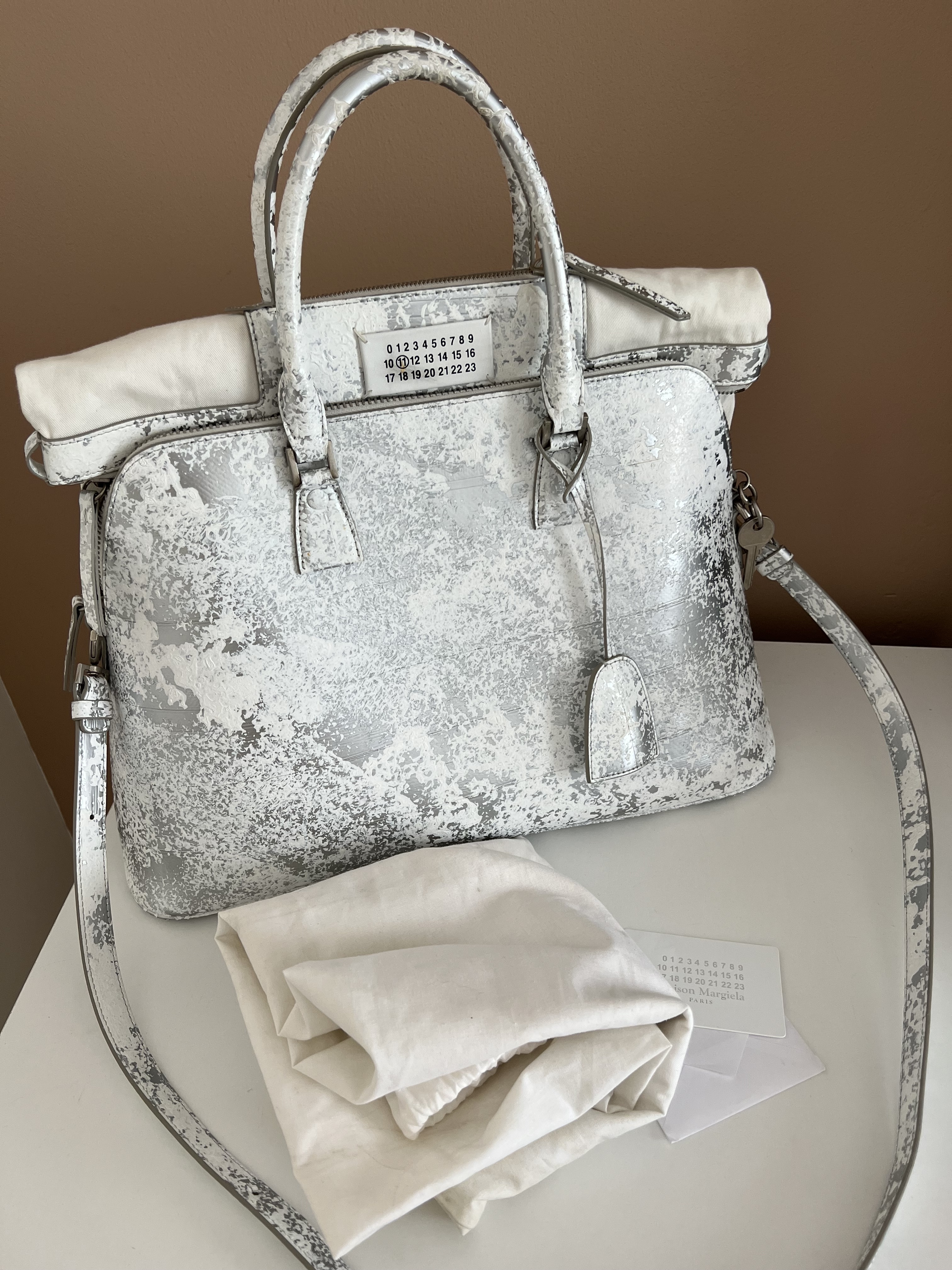 〈すぐ届く！〉Maison Margiela 5ac ラージサイズ 限定モデル★