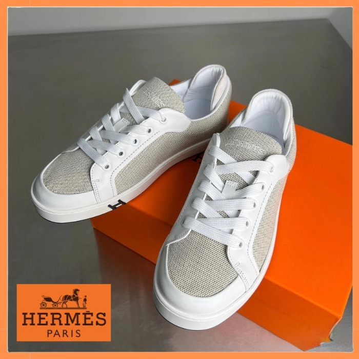 【コーデのアクセントに☆】HERMES スニーカー Kid