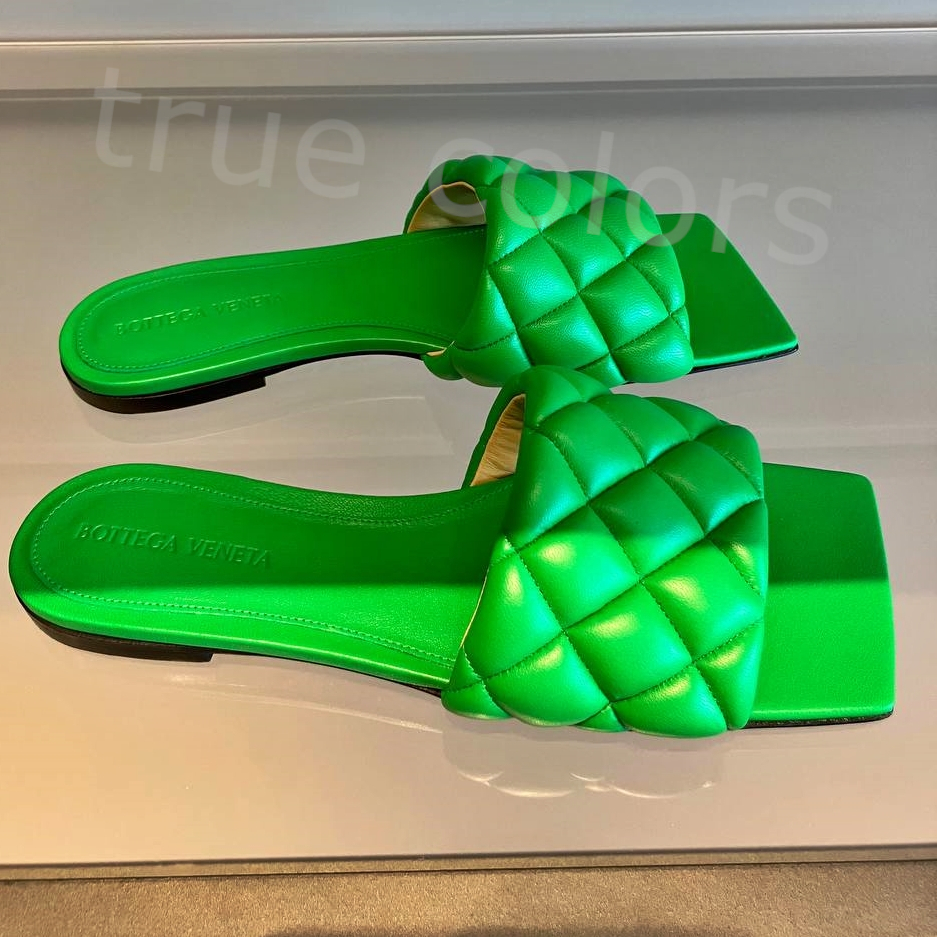 BOTTEGA VENETA イントレチャート パテッド フラット ミュール