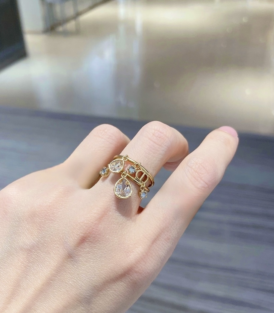 【クリスタルが美しく揺らめく♪】DIOR★D-Drop リング