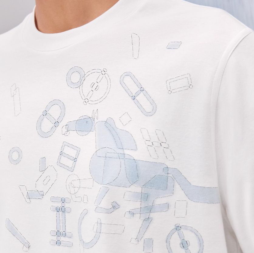 《クールに決まる1枚》【HERMES】Equestrian Fragments Tシャツ