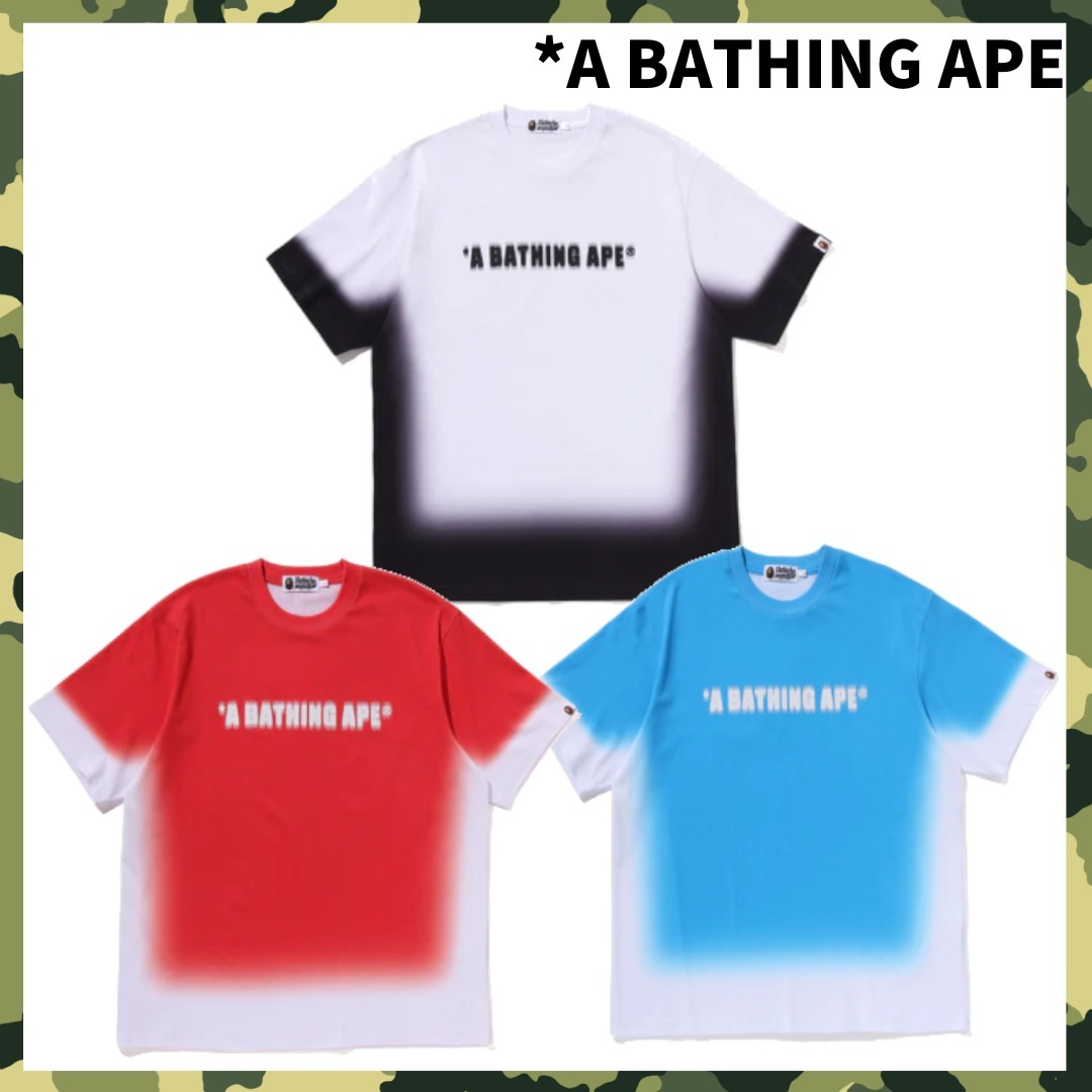 【A BATHING APE】SPRAY PRINT BATHING APE LOGO RELAXED FITTEE